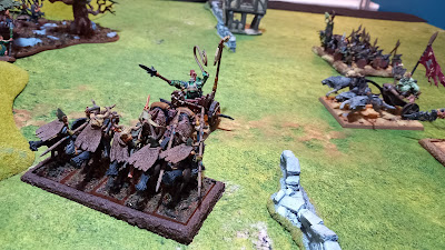 Warhammer The Old World battle report: Orcs & Goblins vs Wood Elves, 1000pts