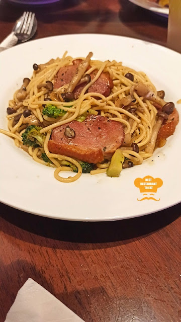 Sweeds Cafe Mahkota Cheras Menu - Smoked Duck Aglio Olio