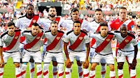 RAYO VALLECANO DE MADRID - Temporada 2018-19 - Abdoulaye Ba, Jordi Amat, Dorado, Álvaro Medrán y Alberto; Pozo, Tito, Adrián Embarba, Trejo, Álex Moreno y Kakuta. RAYO VALLECANO DE MADRID 1 (Embarba) SEVILLA F. C. 4 (Franco Vázquez, André Silva 3). 19/08/2018. Campeonato de Liga de 1ª División, jornada 1. Madrid, estadio de Vallecas.