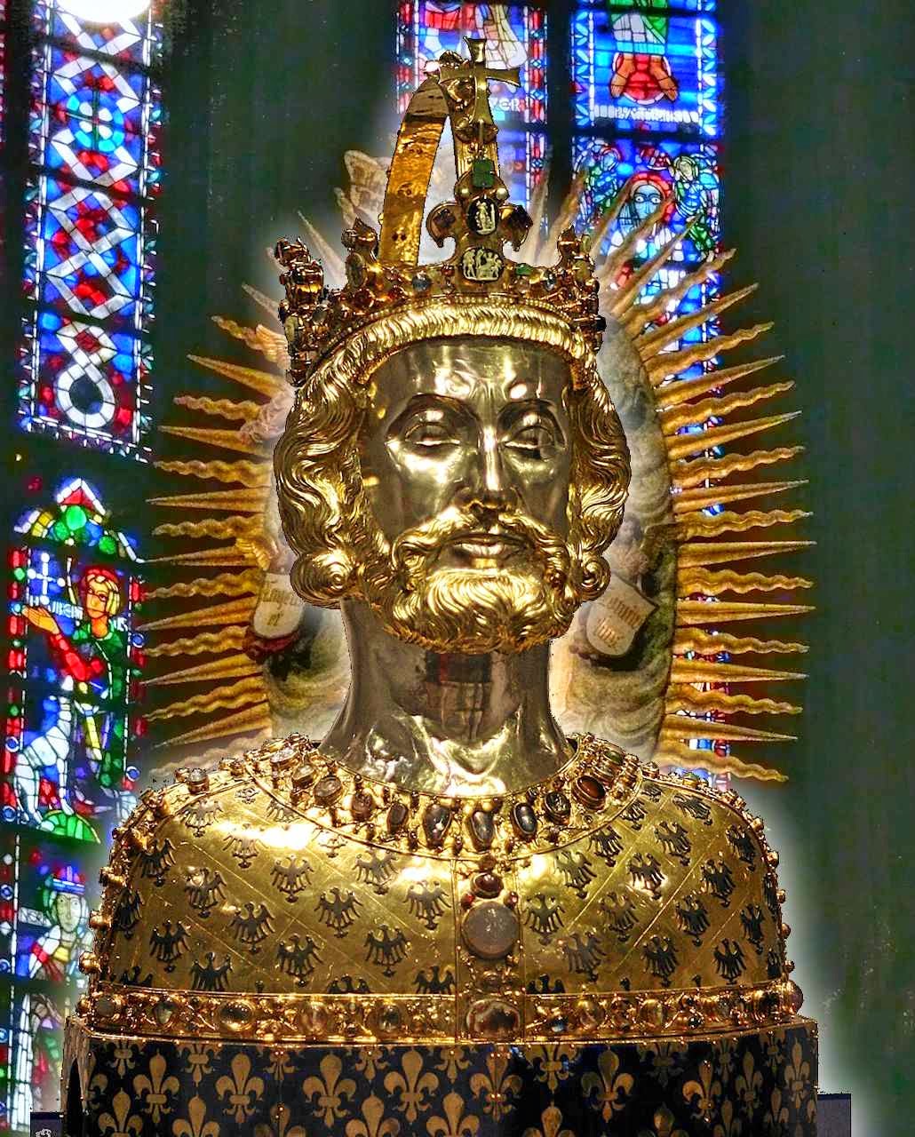Busto-relicário de Carlos Magno na catedral de Aachen, Alemanha.