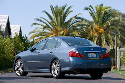 2010 Infiniti M35