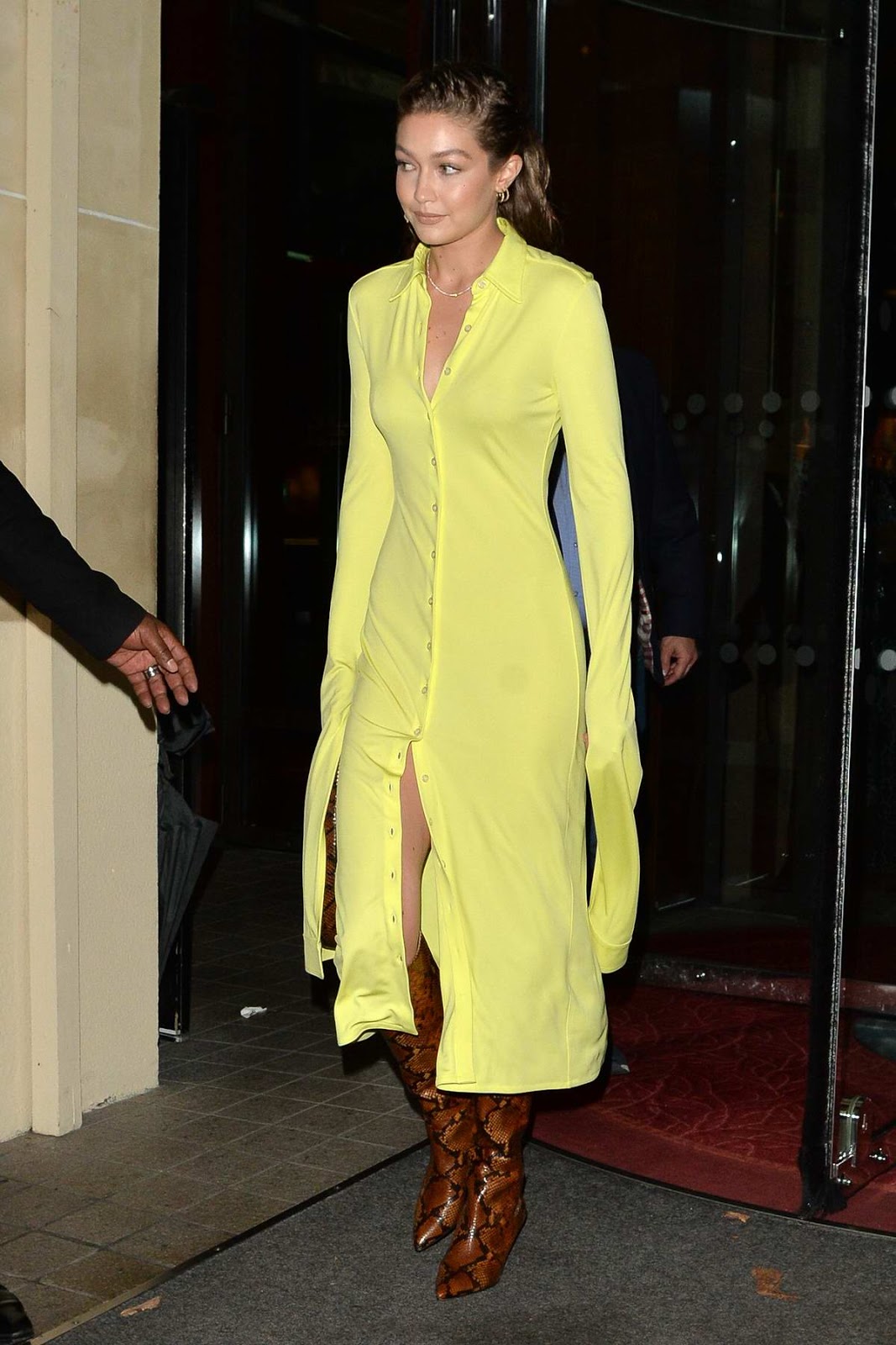 Gigi Hadid celebrity high street style fashion