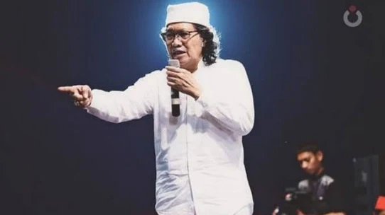 Cak Nun Sebut Tuhan Bukan Orang Arab: Arab Tak Sama dengan Islam