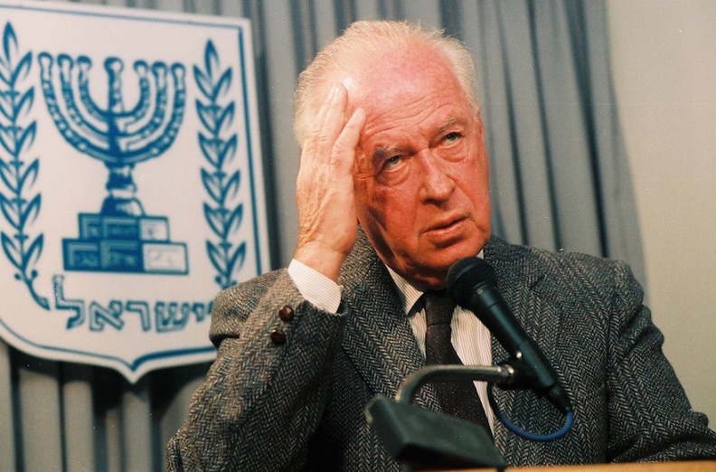 Kapan Yitzhak Rabin Menjadi Perdana Menteri Israel? Belajar Sampai Mati, belajarsampaimati.com, hoeda manis