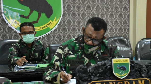  Hamdan Bogra dan Staff Kodam Kasuari Ikuti Video Conference Mabes TNI