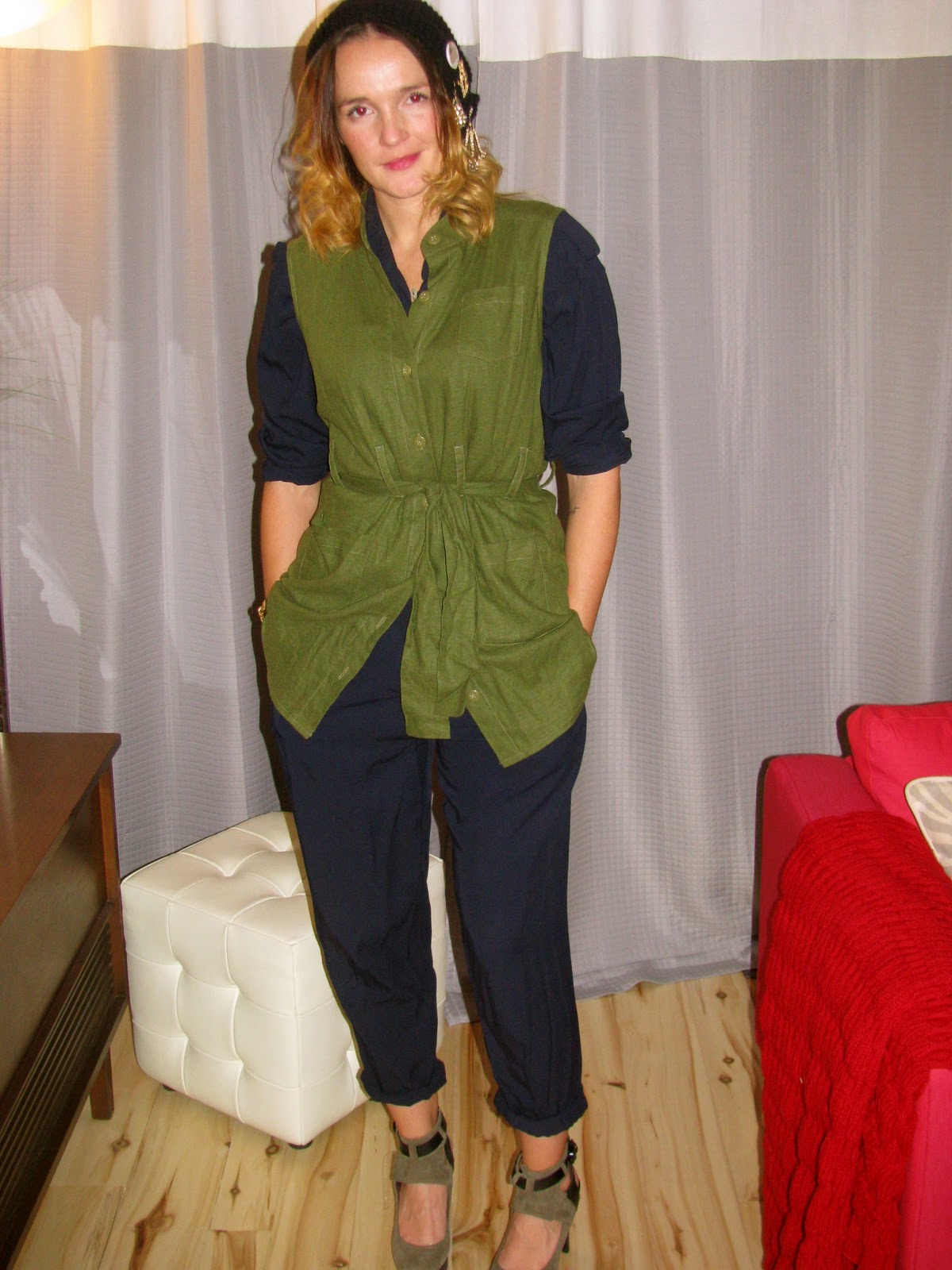 skit-so-stahyl): 'J' rocks a Jumpsuit...