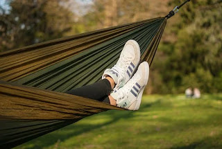 how to wash your sneakers