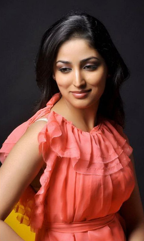 Yami Gautam hot photo