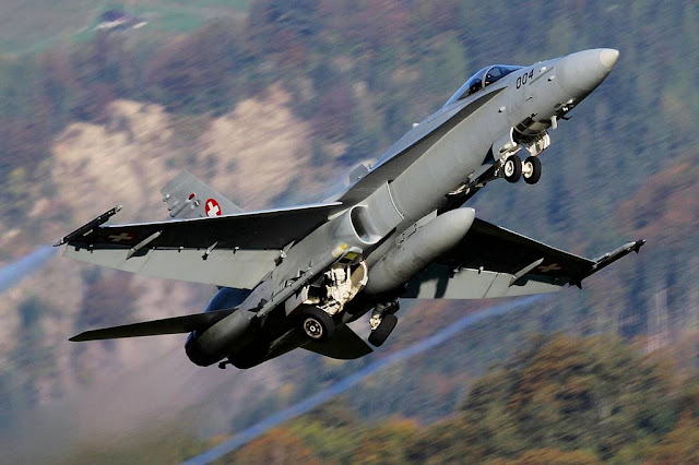 Swiss Hornets test missiles Sweden