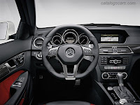 Mercedes-Benz C63 AMG Coupe 2012