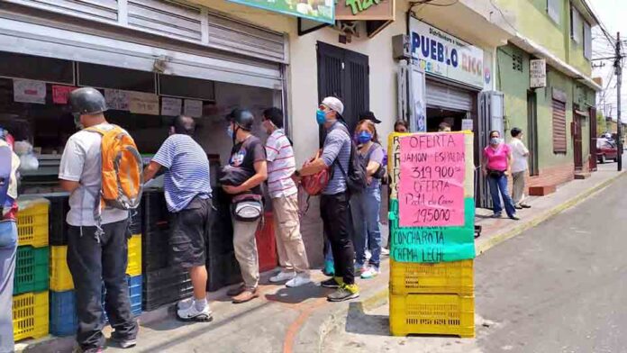 Comerciantes de Mérida siguen padeciendo los cortes eléctricos