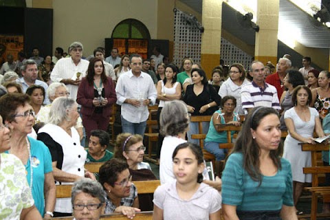 Missa presta homenagem à memória de Aluízio Alves