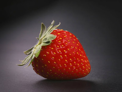 Delicious Strawberry Normal Resolution HD Wallpaper 2