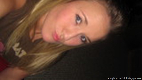 naughtyscandals_friendly (36)