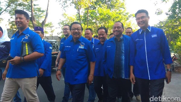 Soekarwo Bakal Dikasih 'Sepeda' Jokowi?