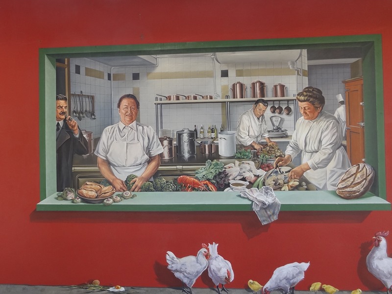 2018.08.23-006 la fresque des grands chefs