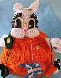 http://donnascrochetdesigns.com/morefree/rabbit%20pumpkin.pdf