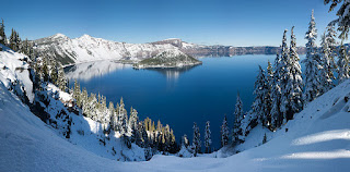 https://commons.wikimedia.org/wiki/File:Crater_Lake_winter_pano2.jpg