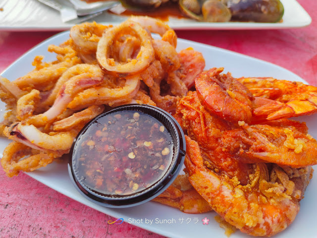 Makan Seafood di Gerai No. 12, Teluk Sengat, Kota Tinggi Johor