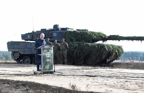 Germany Agree or Not, Poland Will Still Send Leopard Tanks to Ukraine