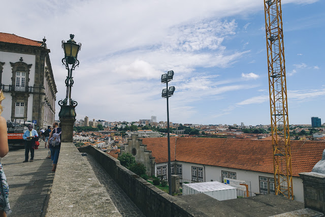 ポルト大聖堂（Sé do Porto）前の広場からの眺め