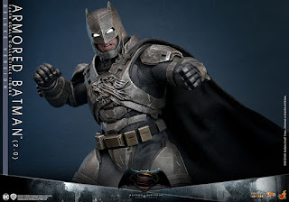 Action Figure 1/6 Armored Batman [ Version 2.0 ][ Batman Vs Superman: Dawn Of Justice ], Hot Toys