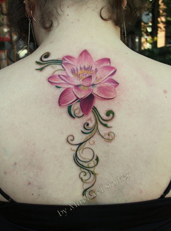 Cor-de-rosa Lotus Tatuagem nas Costas