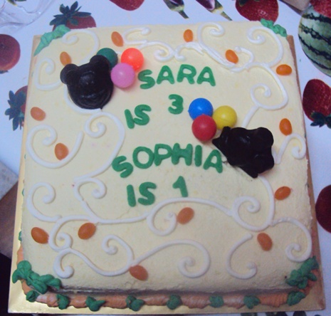 Birthday Sara dan Sophia...