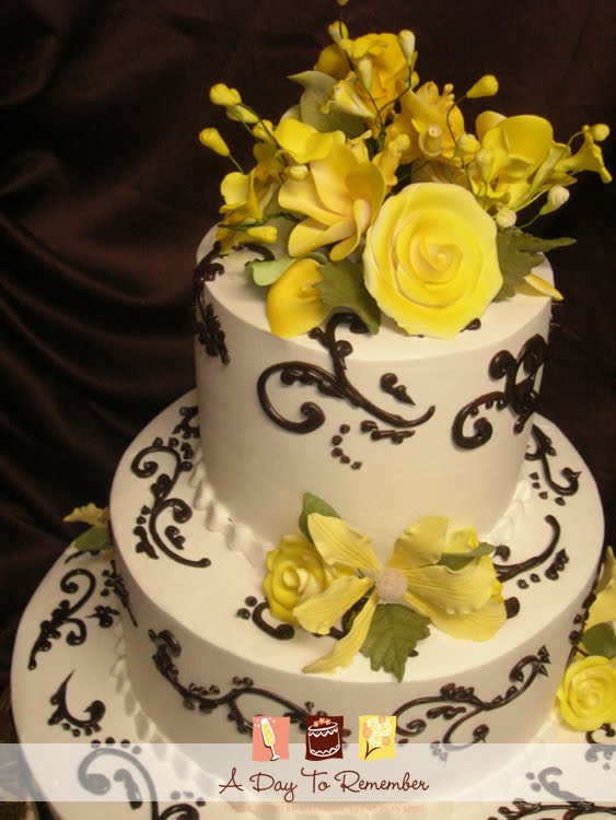 To go with the yellow black and white theme Jessica and Scot's wedding