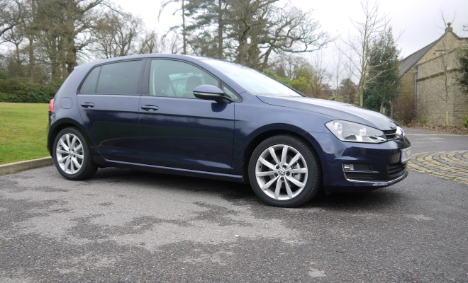 2013 VW Golf side view