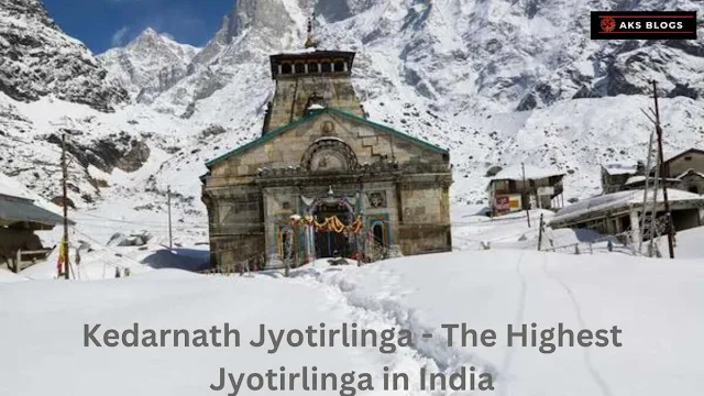 Pilgrims on Kedarnath Trek - Spiritual Journey in Garhwal