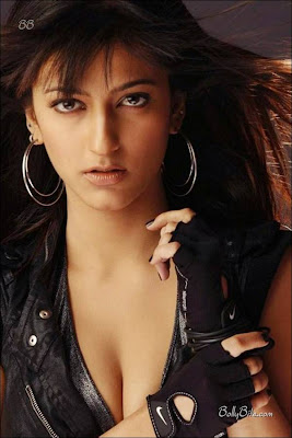 Shruti Hasan Hot & Spicy Pictures