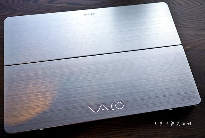 2 Sony VAIO Fit 13A