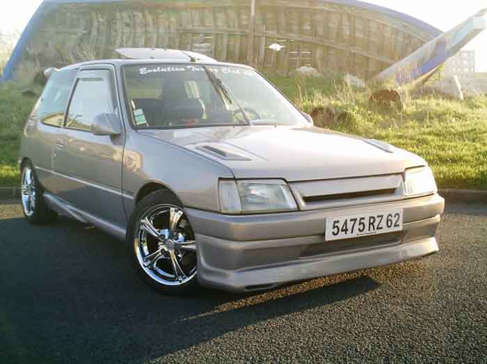 La Peugeot 205 GTI 16 malgr son charisme et son talent ne peut rivaliser