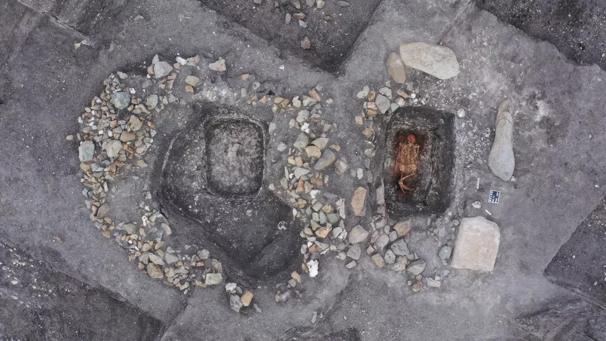 Ένας ταφικός τύμβος ενός ιππέα που βρέθηκε στο Malomirovo της Βουλγαρίας. Πέθανε μεταξύ 65 και 75 ετών. [Credit: Michał Podsiadło]