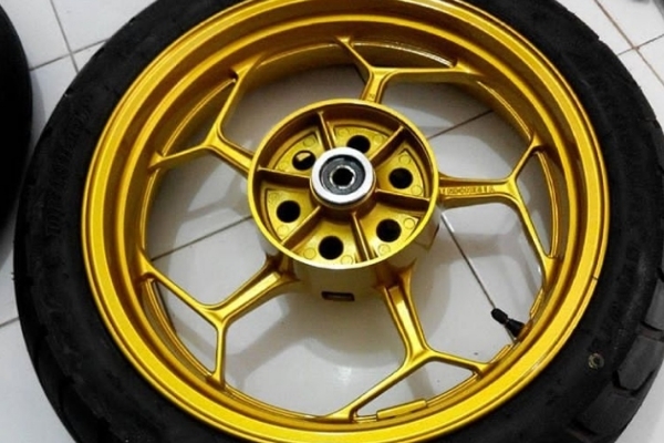 Tampilan Cat Velg Motor Warna Gold  Yang Bagus Dudungmaman07