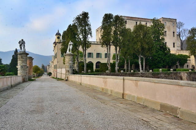 CASTELLO DEL CATAJO INGRESSO