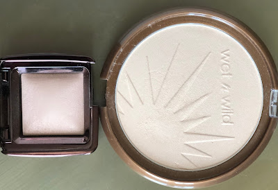 Hourglass Ambient Lighting Powder Dim Light vs. Wet'n'Wild Reserve your Cabana