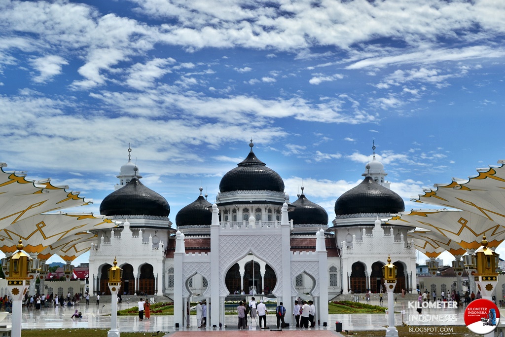  Masjid  Raya Baiturrahman Aceh  Sekarang Nusantara Sang 