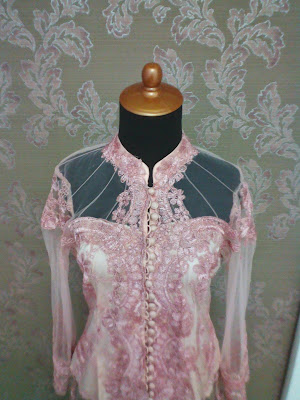 Kebaya salem songket