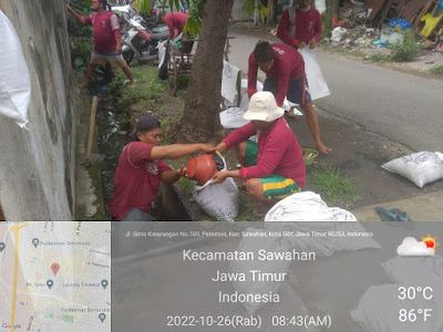 Giat Normalisasi Saluran Air Di Wilayah Kelurahan Petemon Untuk Antisipasi Banjir