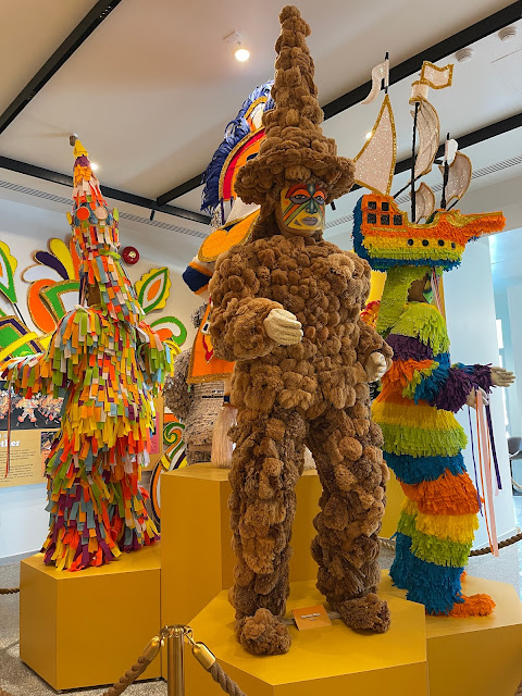 Junkanoo sea sponge costume