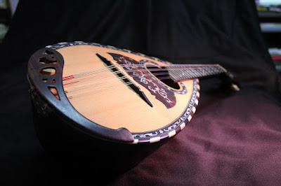 Mengenal Alat Musik Mandolin Sejarah dalam Musik Dunia