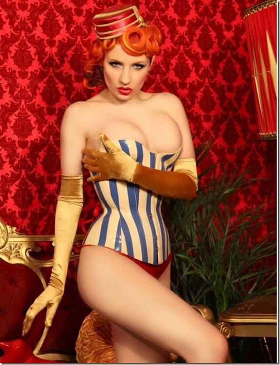 sexy-girls-pin-up-pose-fa3b3d
