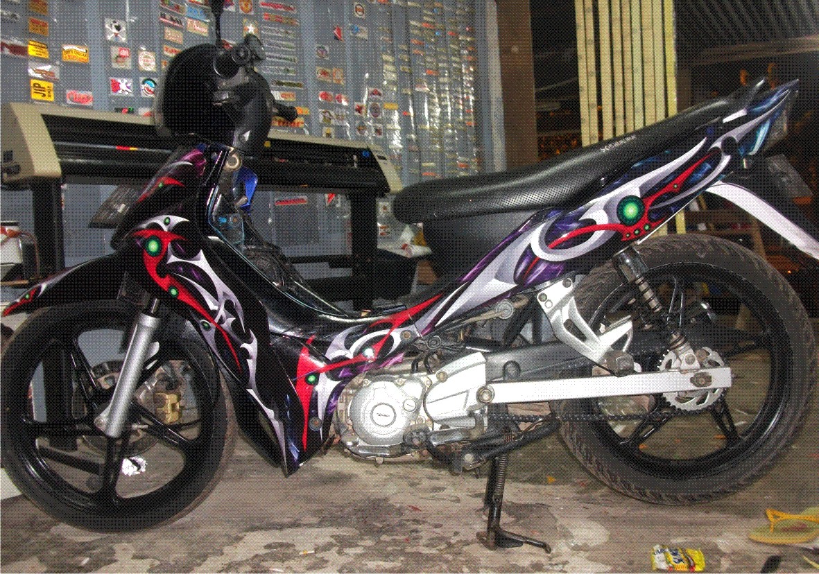 Modifikasi Stiker Motor Vega R Kawan Modifikasi