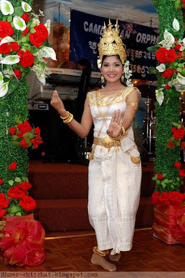 Hang Pisey In Khmer Apsara Dancing 