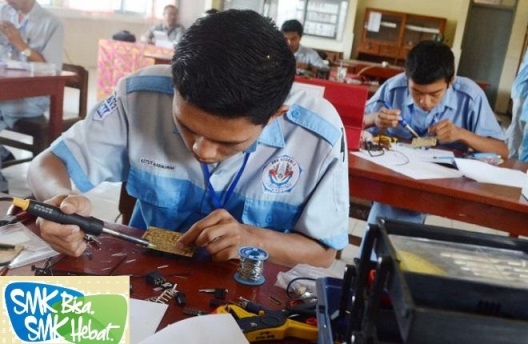 Model Pembelajaran Production Based Training (Production Based Education and Training)