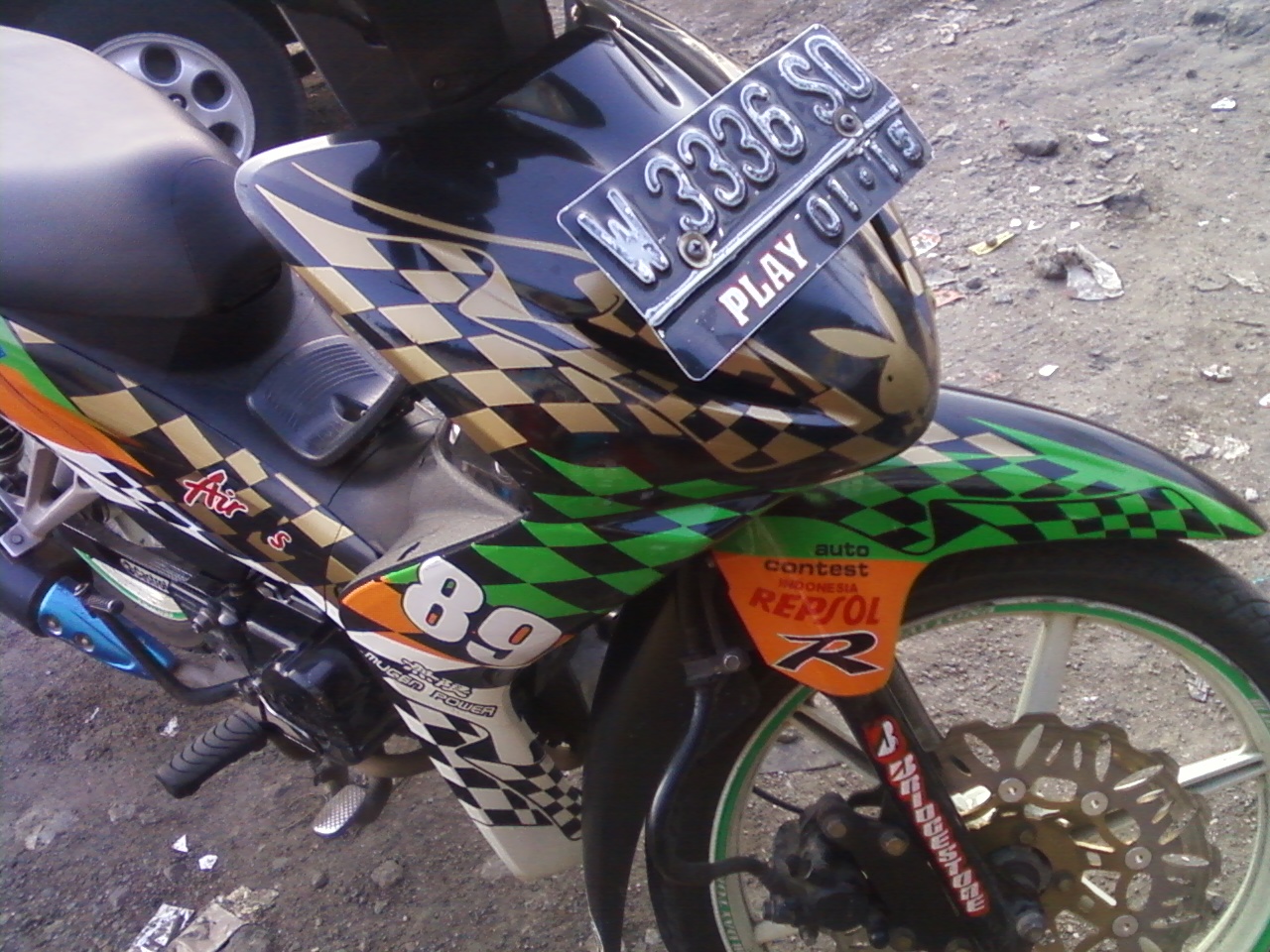 Gambar Cutting Sticker Motor Honda Revo Modif Sticker