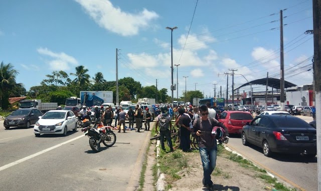 Motociclista é assassinado a tiros em Olinda