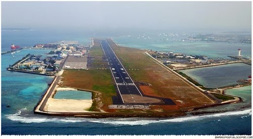 Lapangan Terbang di Maldives Hanya 2 Meter Dari Paras Laut.